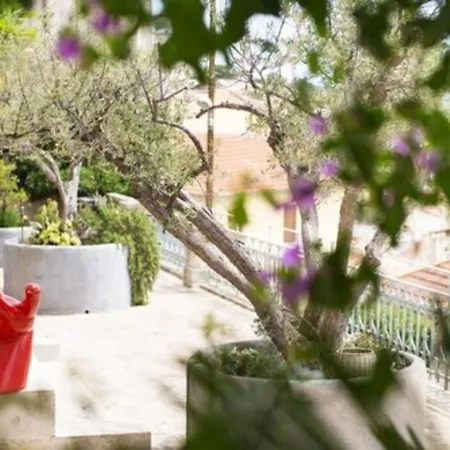 Castel Pierre Lisse Casa de hóspedes