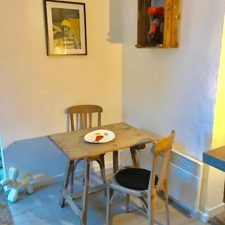 Castel Pierre Lisse Casa de hóspedes