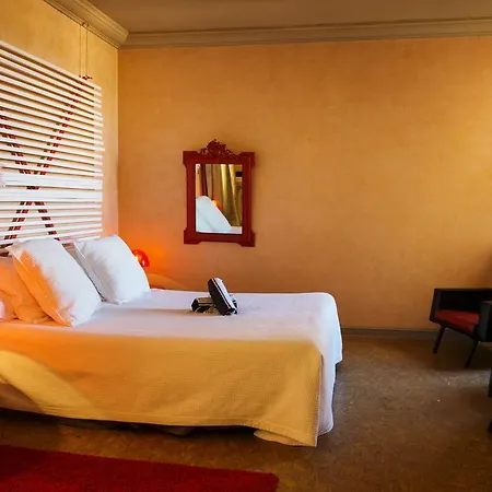 Гостевой дом Castel Pierre Lisse Йер