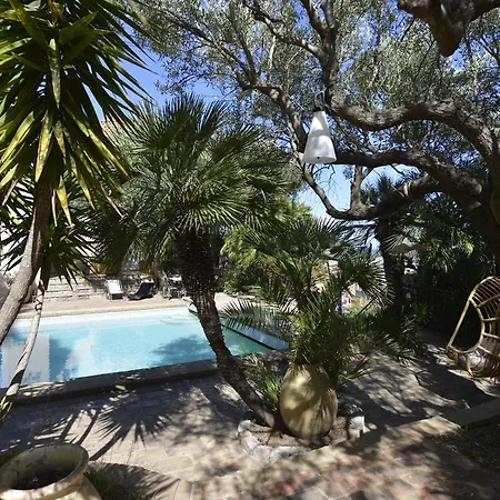 Guest house Castel Pierre Lisse Hyeres