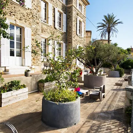Castel Pierre Lisse Hyeres