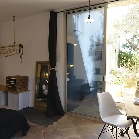 Guest house Castel Pierre Lisse Hyeres