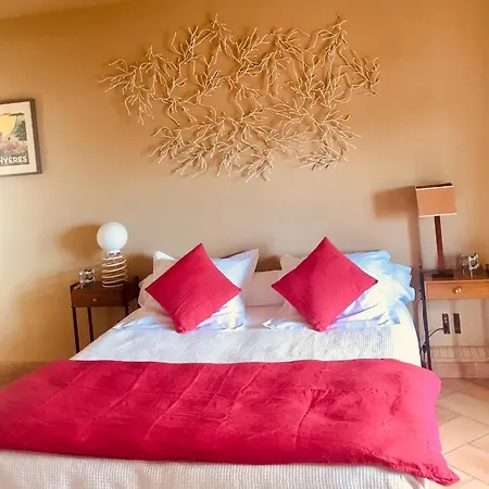 Castel Pierre Lisse Penzion