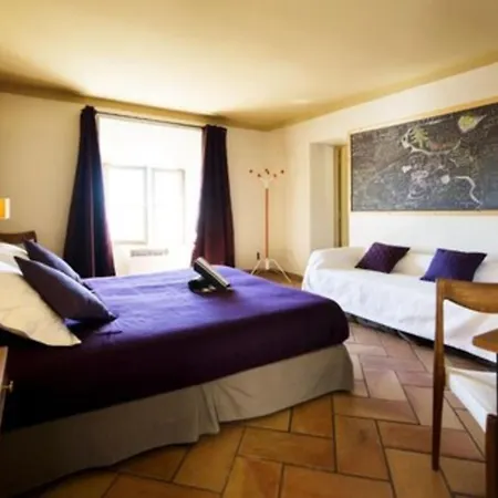 Castel Pierre Lisse Konukevi 3*
