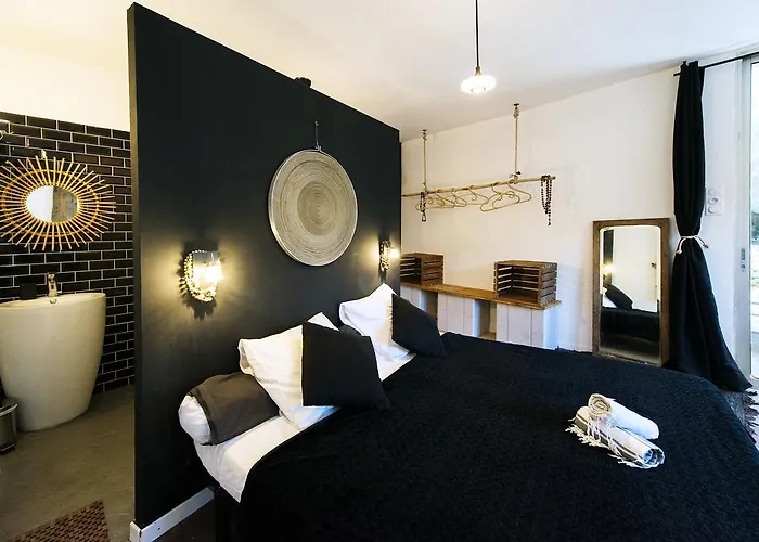 בית הארחה Castel Pierre Lisse הייר
